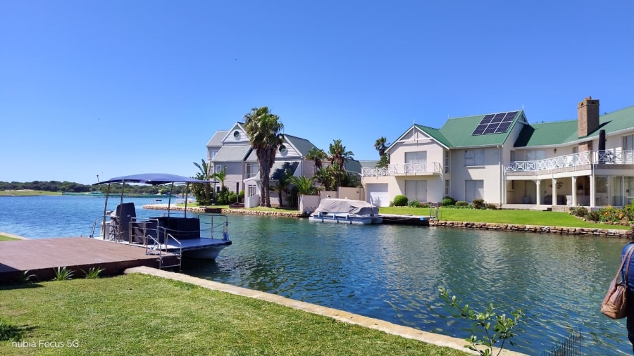 3 Bedroom Property for Sale in Marina Martinique Eastern Cape